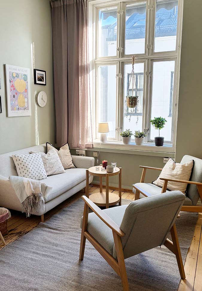 Terapikontoret til Christine Otterstad på Frogner i Oslo, et trygt og rolig rom for samtaleterapi